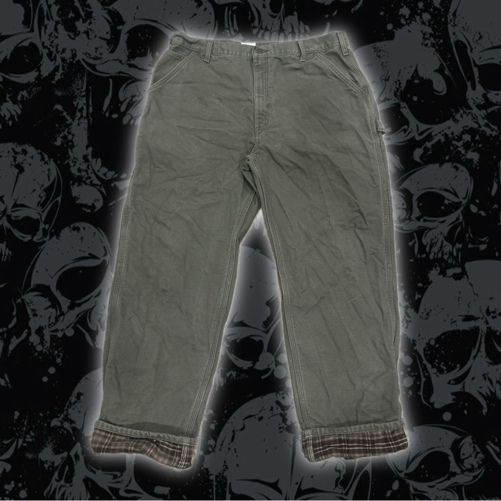 Stylish Green Cargo Pants with Plaid Detail